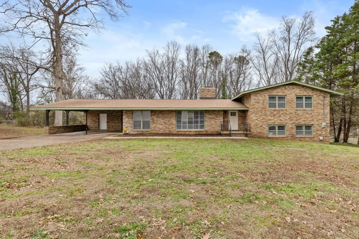 105 Fountain St, Sheffield, AL 35660 - Image #1