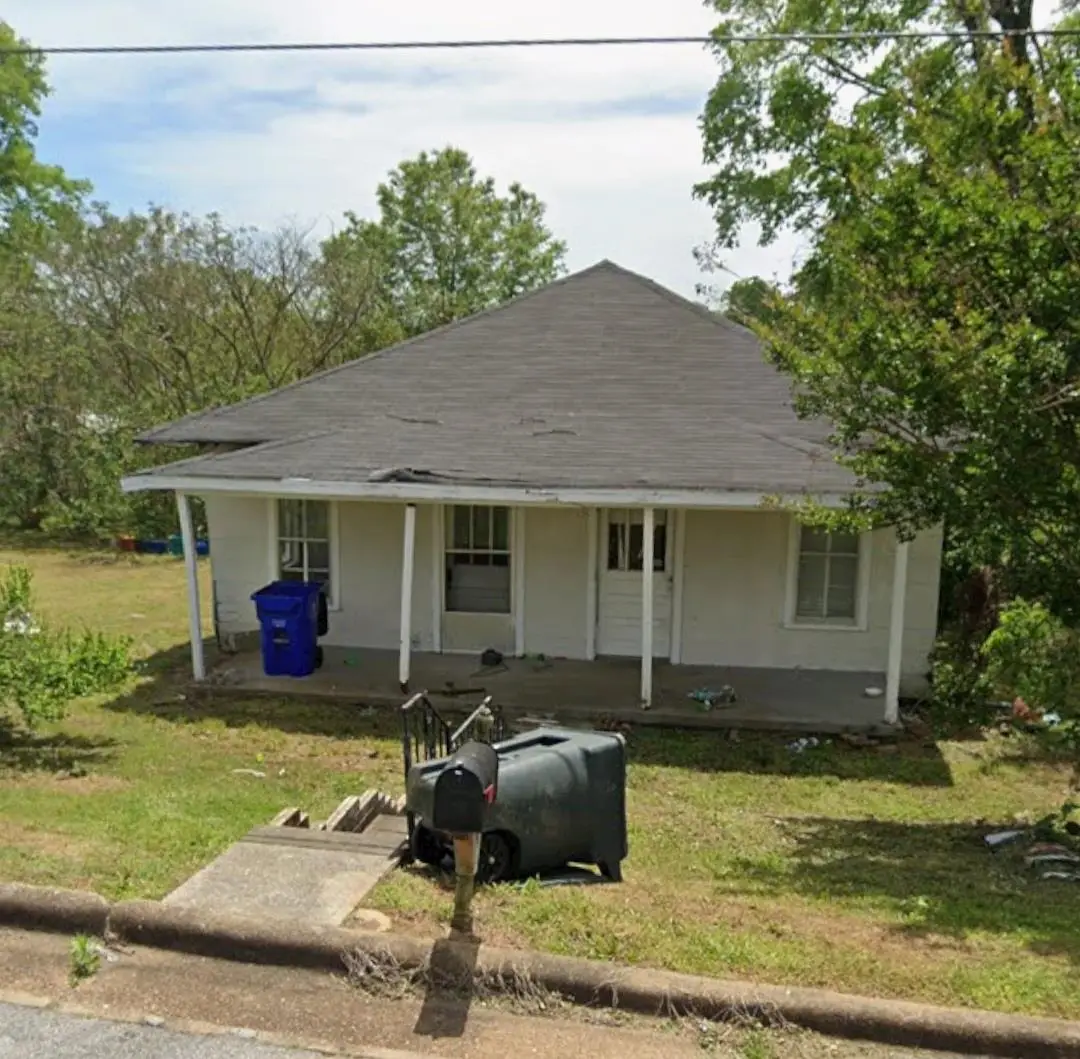 714 Park St, Florence, AL 35630 - #1