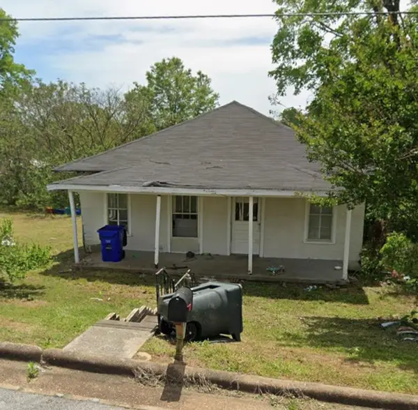 714 Park St, Florence, AL 35630