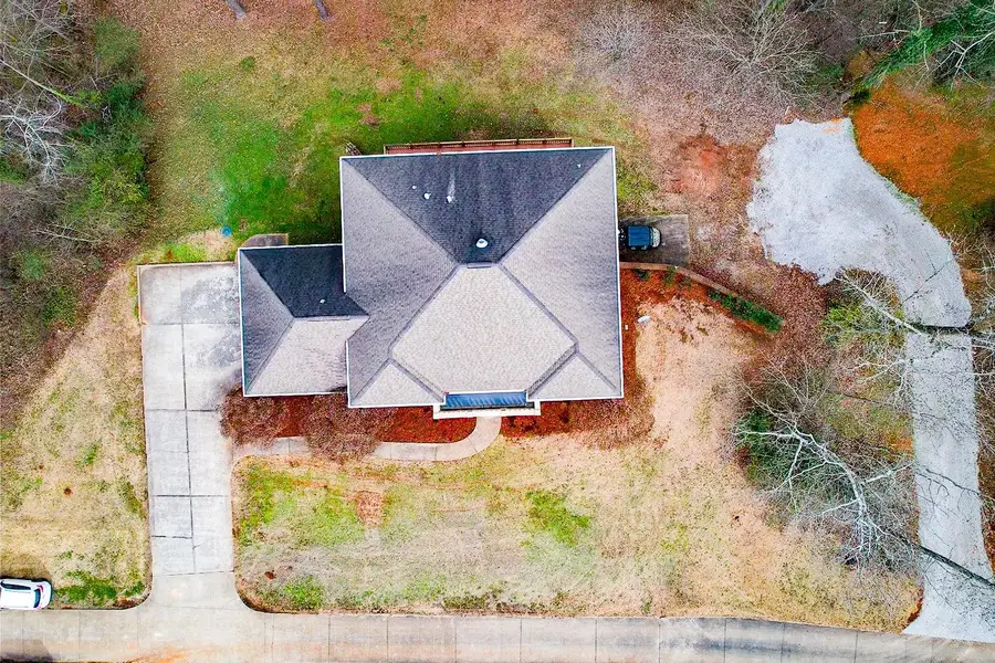 1918 Erskine Dr, Florence, AL 35630 - Image #3