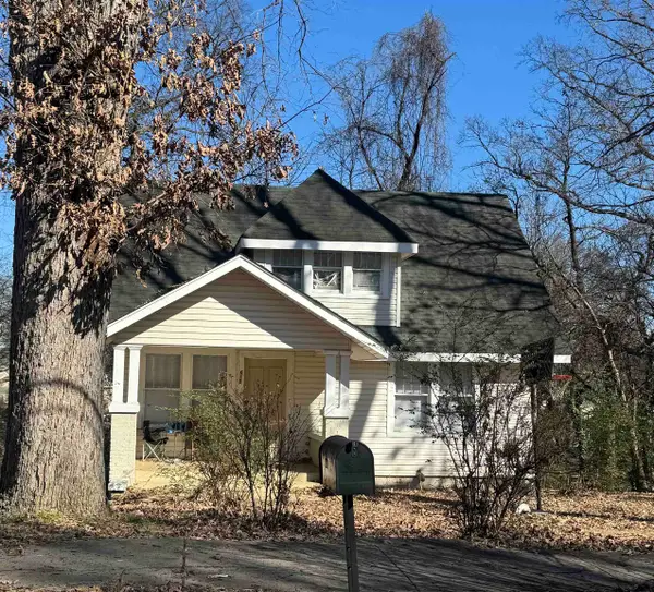 615 Howell St, Florence, AL 35630