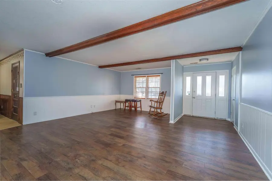 302 Mary Lee Dr, Florence, AL 35630 - Image #2