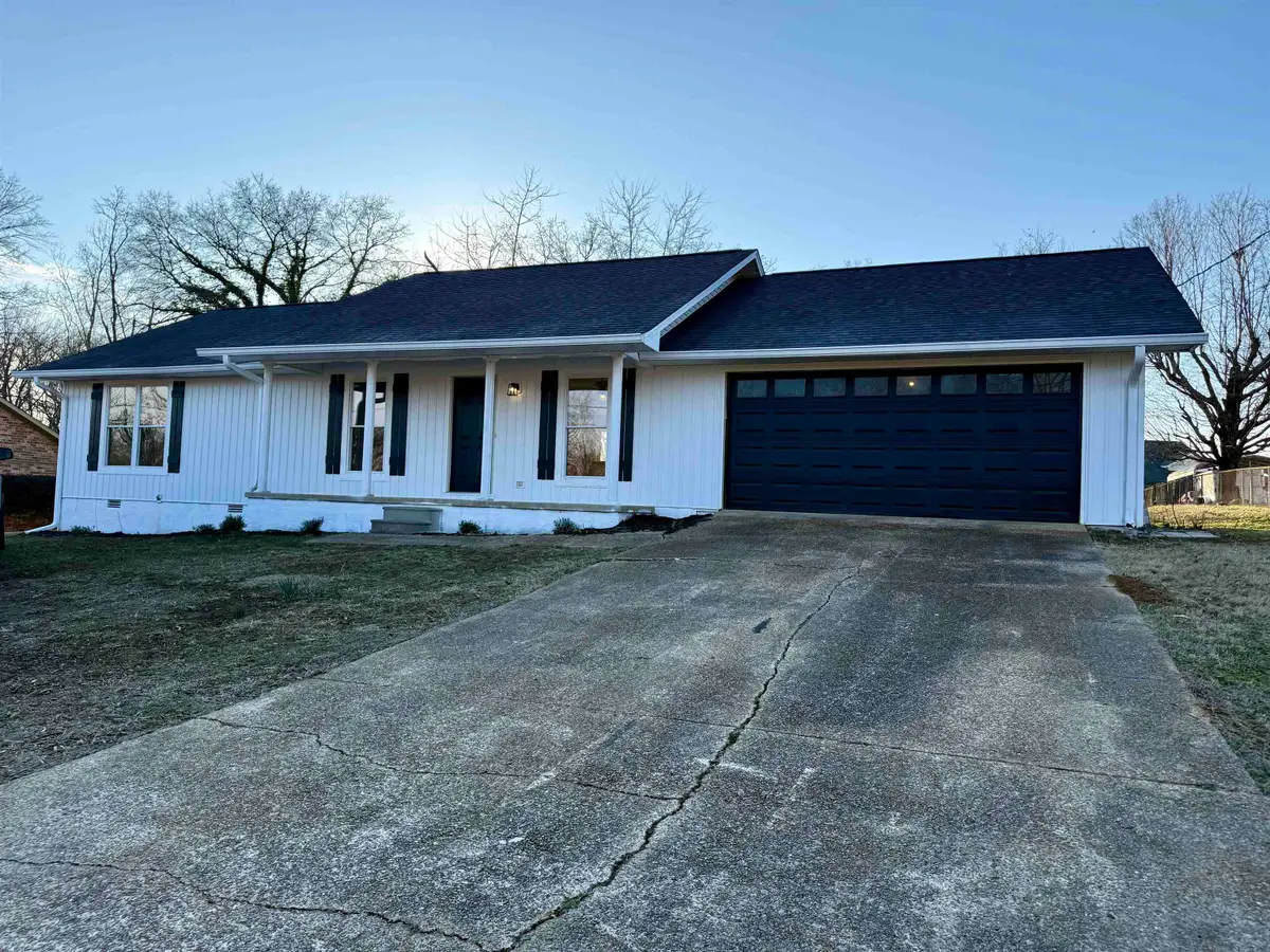 318 Shaler Dr, Killen, AL 35645 - Image #1