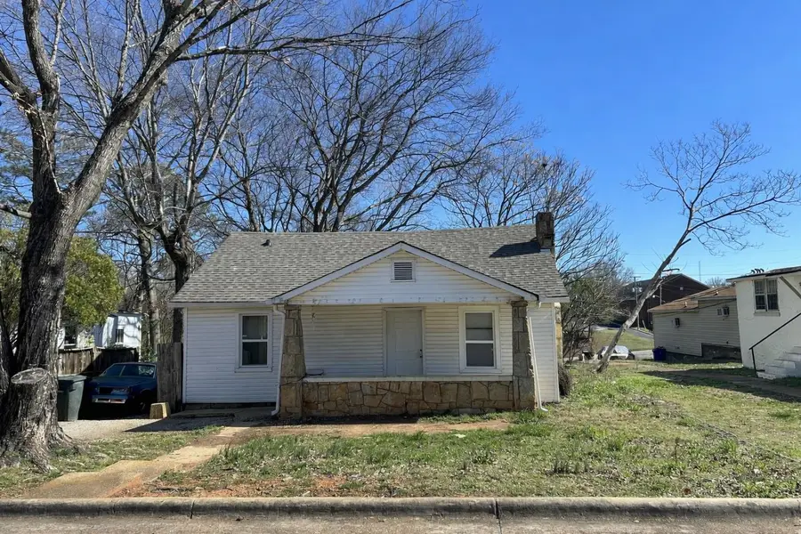 319 N Patton St, Florence, AL 35630 - Image #2