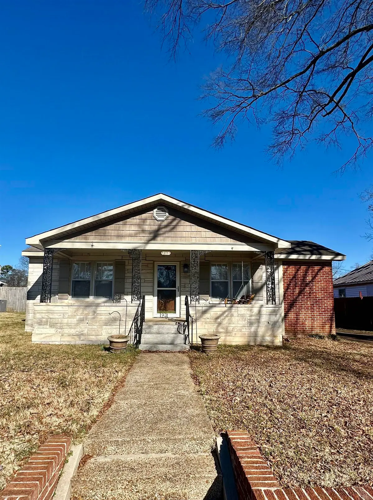 703 E 2nd St, Tuscumbia, AL 35674 - Image #1
