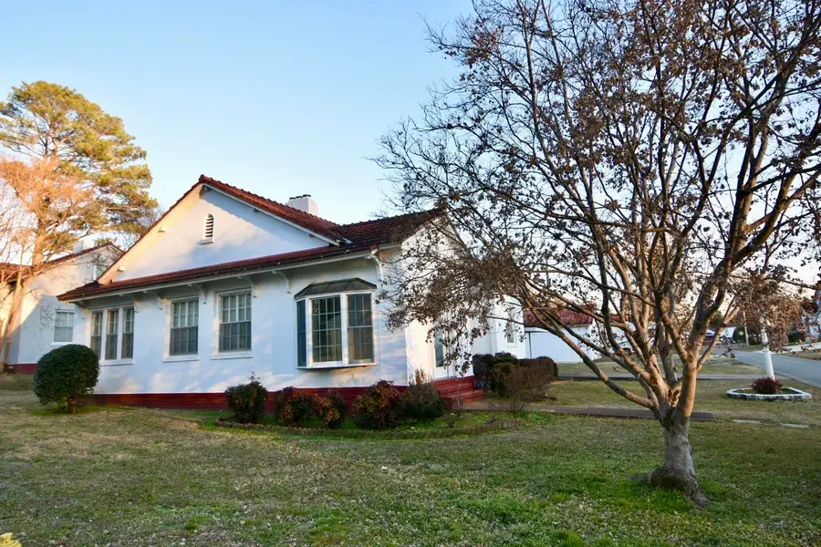 301 Watts Bar St, Sheffield, AL 35660 - Image #3