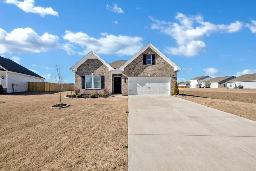 18557 Oxbow Ln, Athens, AL 35613 - Image #2