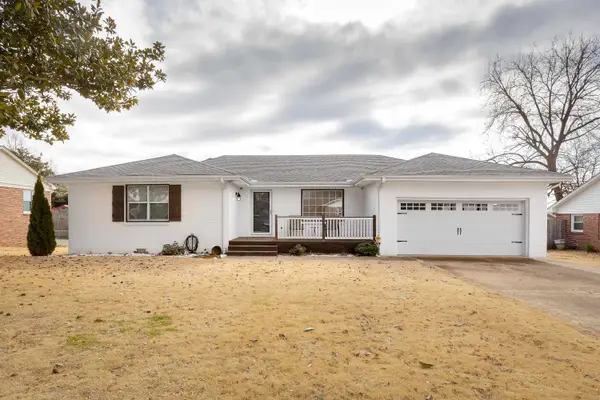 570 Hazelwood Dr, Florence, AL 35633