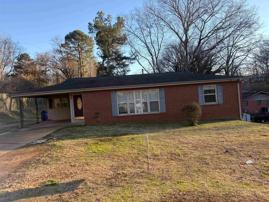 805 Cypress Mill Rd, Florence, AL 35630 - #2