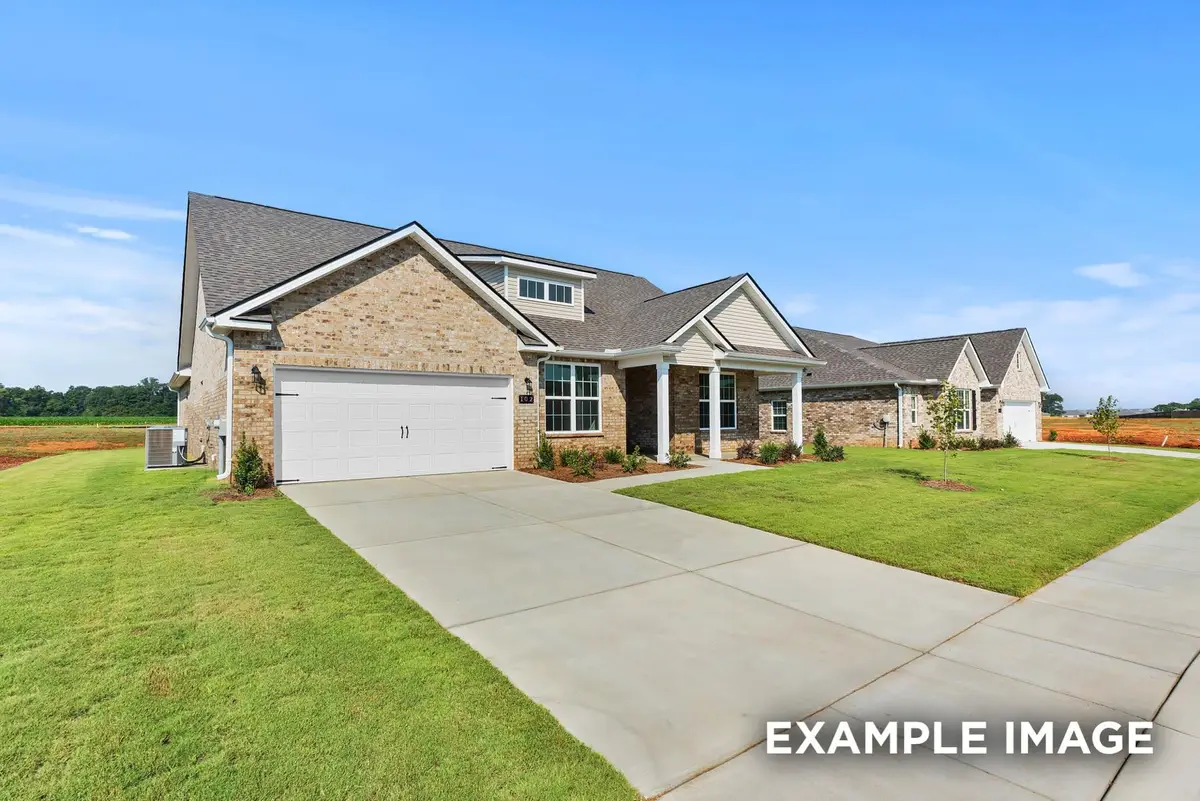 902 Ronnie Dr, Hartselle, AL 35640 - #1