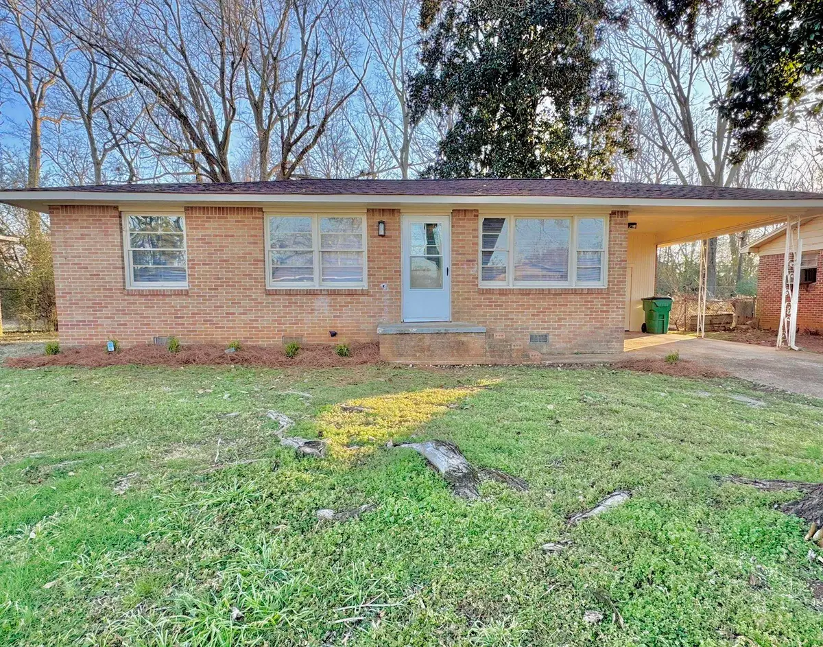 1122 Paul E Johnson Dr, Tuscumbia, AL 35674 - #1