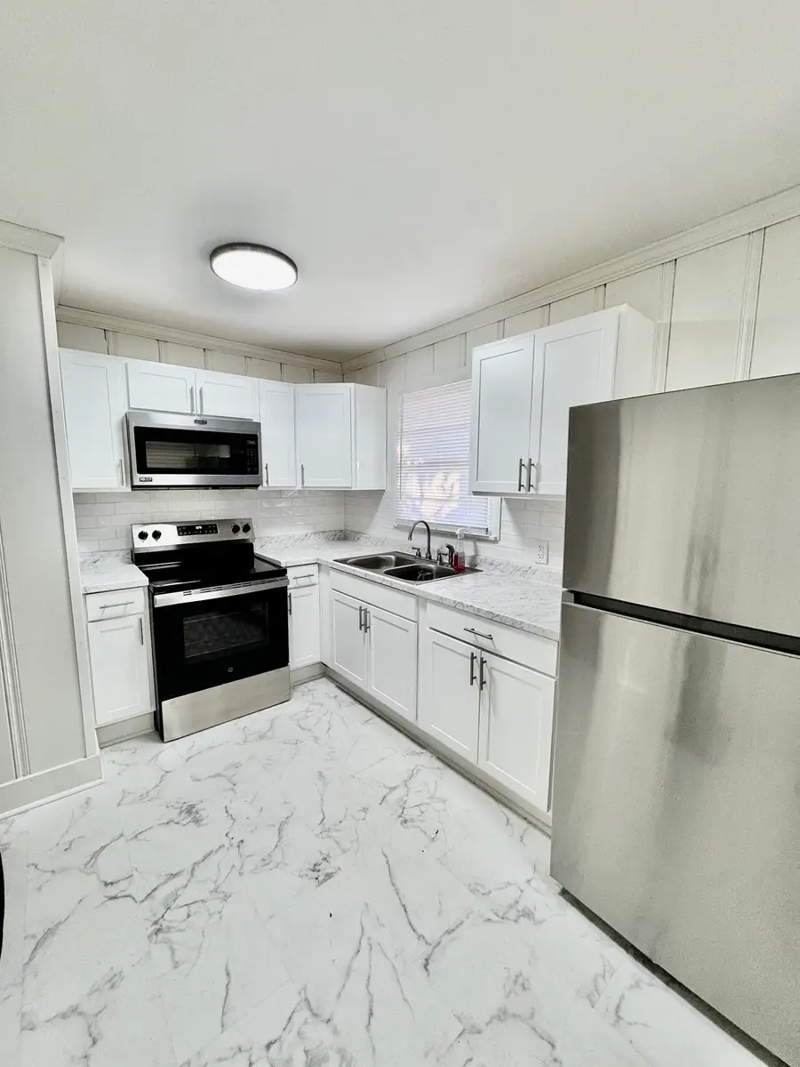 1122 Paul E Johnson Dr, Tuscumbia, AL 35674 - #3