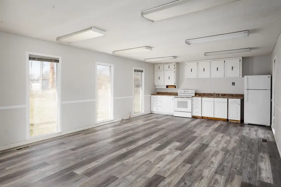 8725 Main St, Leighton, AL 35646 - #3