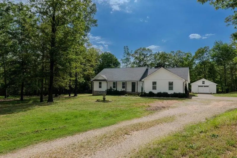 11977 Hwy 17, Florence, AL 35633 - #1