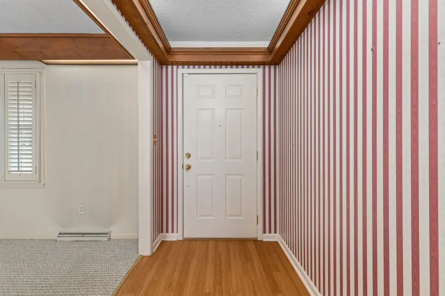 811 Rebel Dr, Tuscumbia, AL 35674 - #3