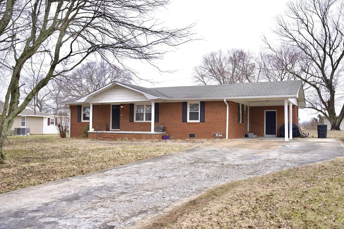 191 N Oak Park Dr, Lexington, AL 35648 - #1