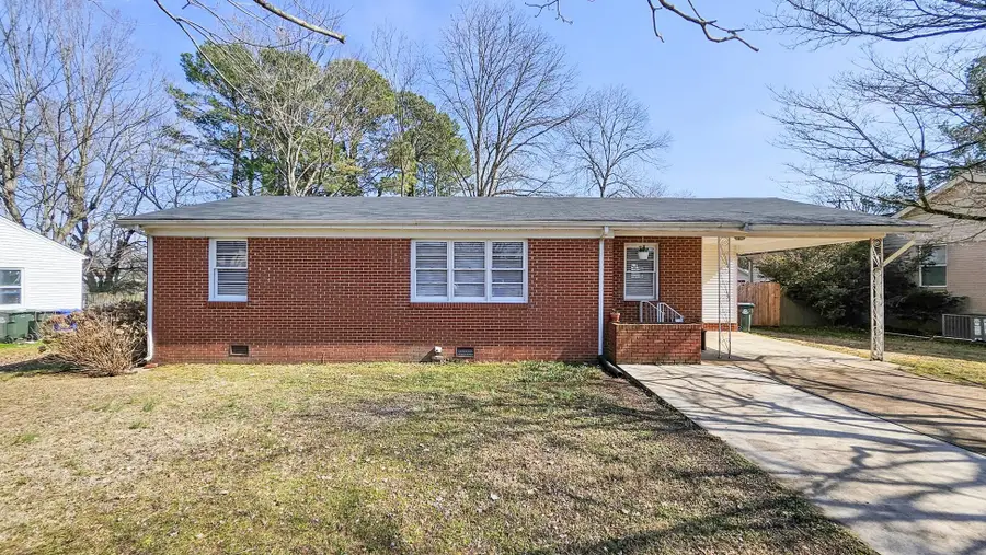 325 Crestview Dr, Athens, AL 35611 - #2