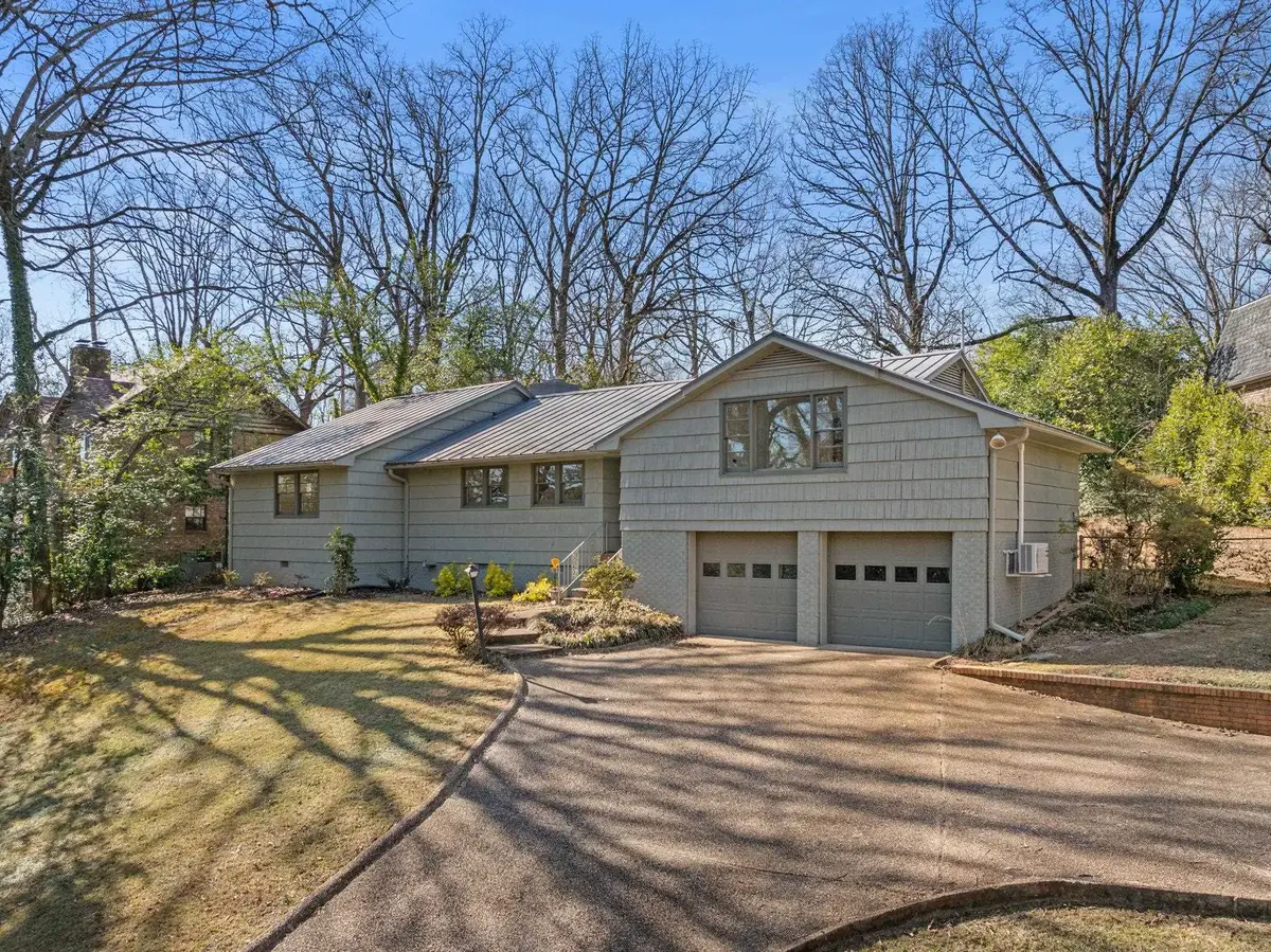 616 W Lelia St, Florence, AL 35630 - #1