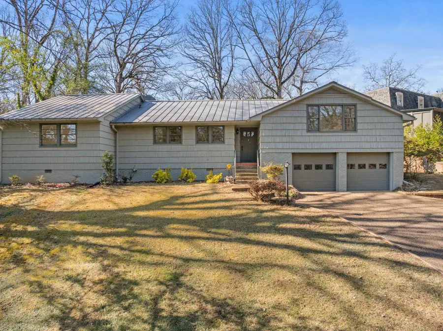 616 W Lelia St, Florence, AL 35630 - #2