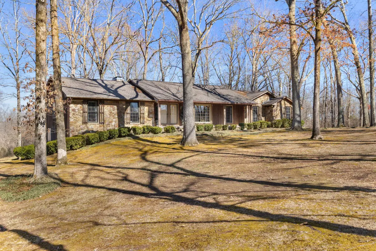 255 Co Rd 282, Florence, AL 35633 - #1