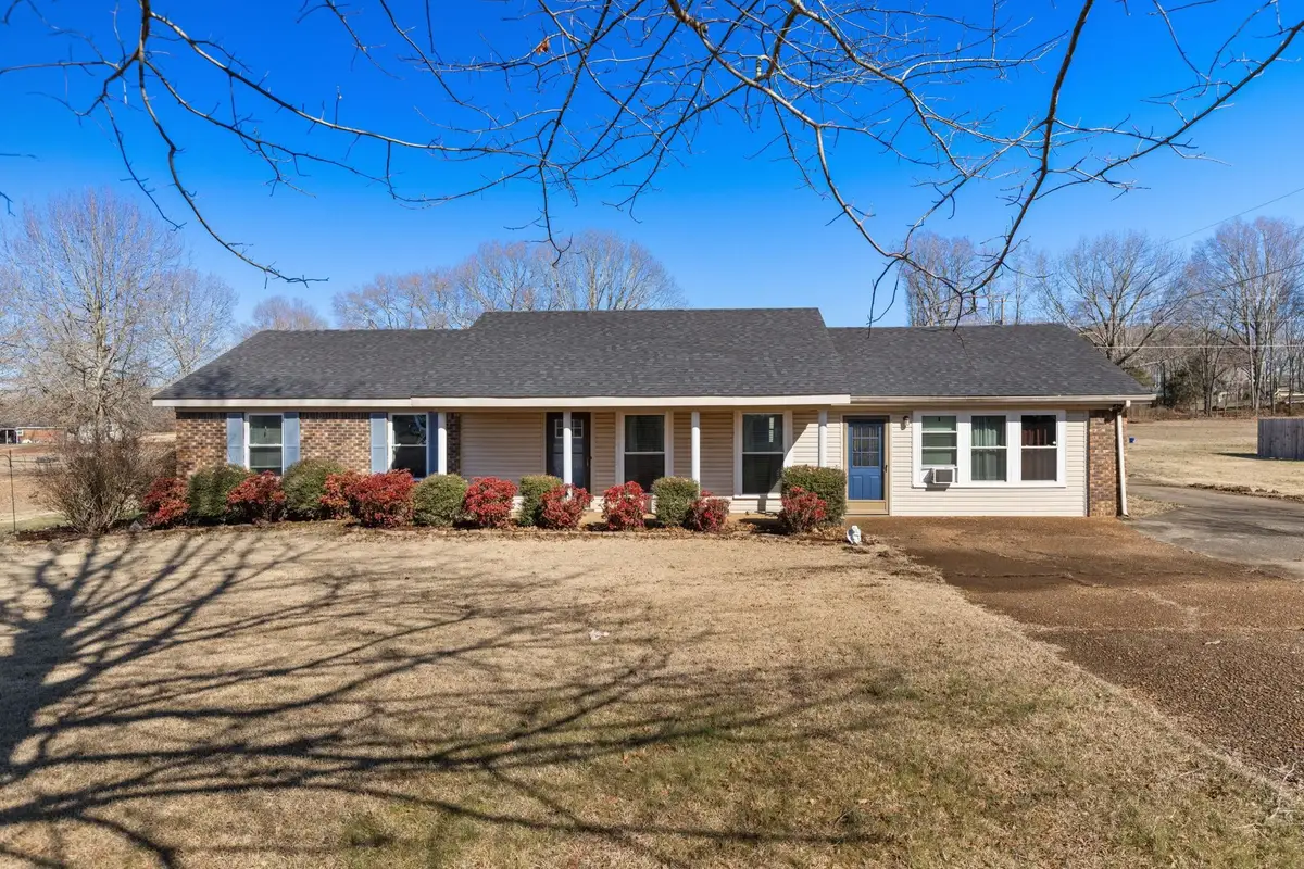 81 Co Rd 366, Florence, AL 35634 - #1