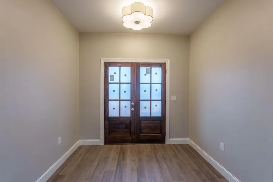 805 Michigan Ave, Muscle Shoals, AL 35661 - #3