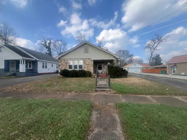406 W 1st St, Tuscumbia, AL 35674