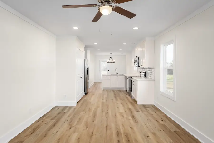 803 SW 14th Ave, Sheffield, AL 35660 - #3