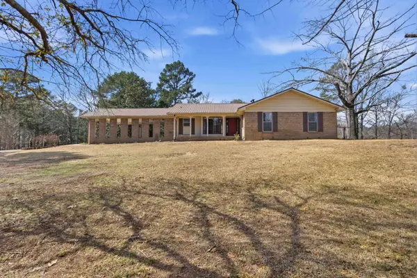 190 Forest Dr, Warrior, AL 35180