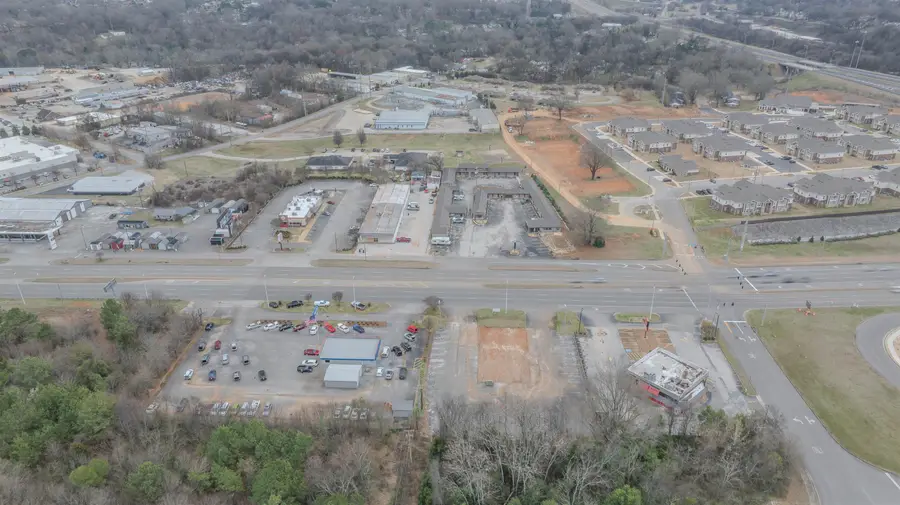 1225 Florence Blvd, Florence, AL 35630 - #3