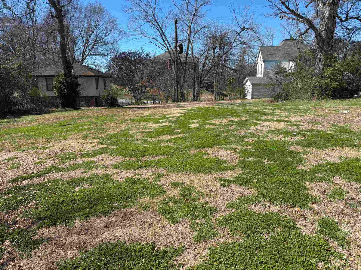 605 Raleigh Ave, Sheffield, AL 35660 - #1