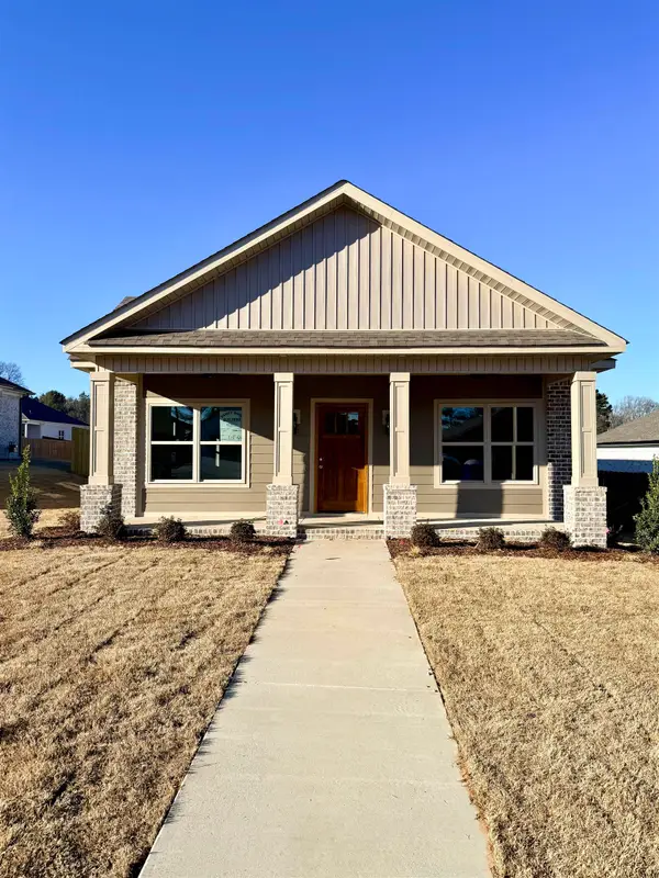 134 Silver Leaf Ln, Florence, AL 35633