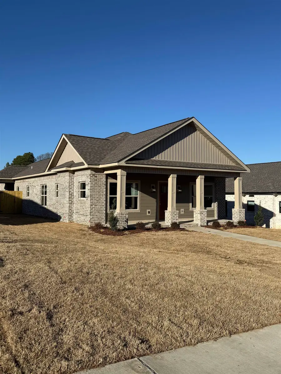 134 Silver Leaf Ln, Florence, AL 35633 - #2