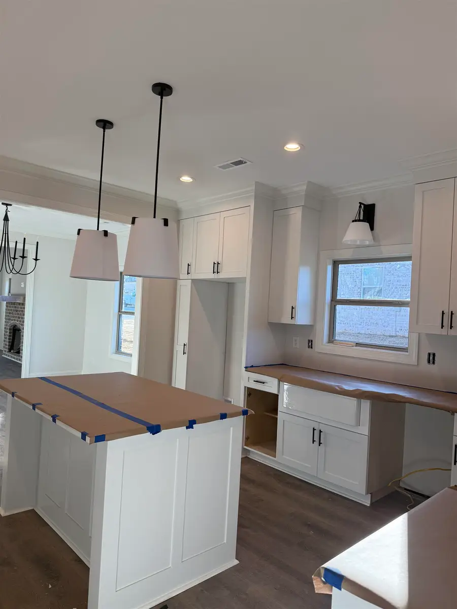 134 Silver Leaf Ln, Florence, AL 35633 - #3