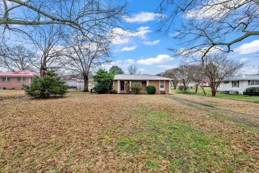 1207 Elm St, Hanceville, AL 35077 - #3