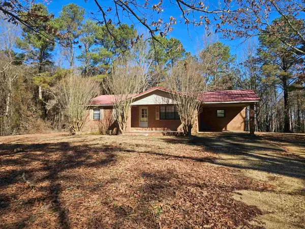 85 Marquiss Rd, Hodges, AL 35571