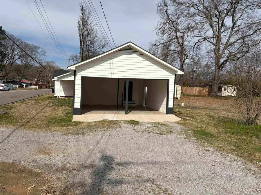 204 Rosemont Ave, Cullman, AL 35055 - #2