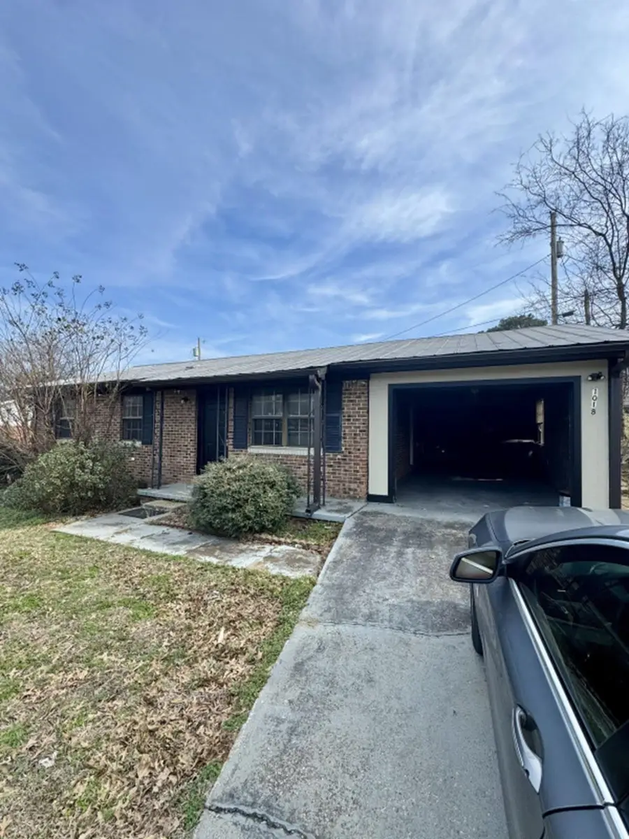 1018 Veterans Dr, Florence, AL 35630 - #3