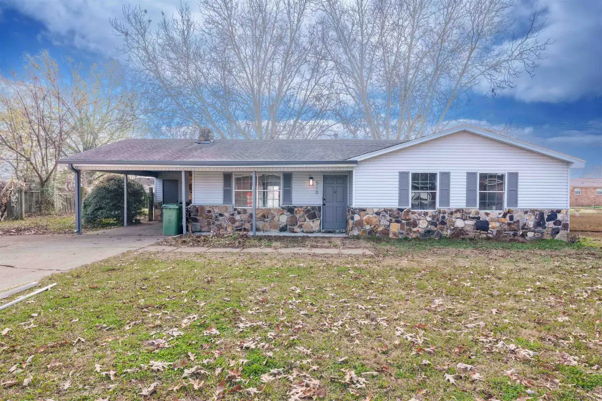 510 Pasadena Ave, Muscle Shoals, AL 35661 - #1