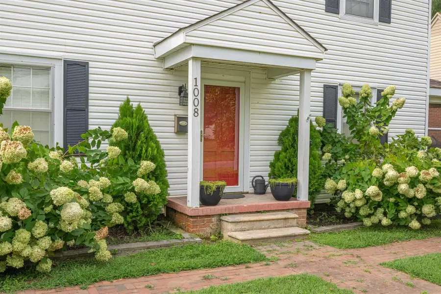 1008 E 6th St, Tuscumbia, AL 35674 - #2