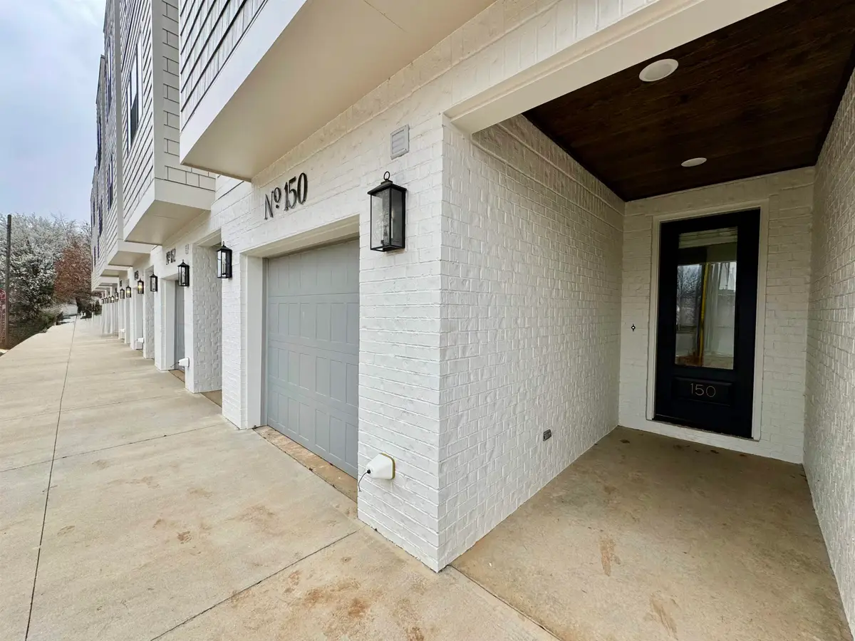 150 Poplar St, Florence, AL 35630 - #1