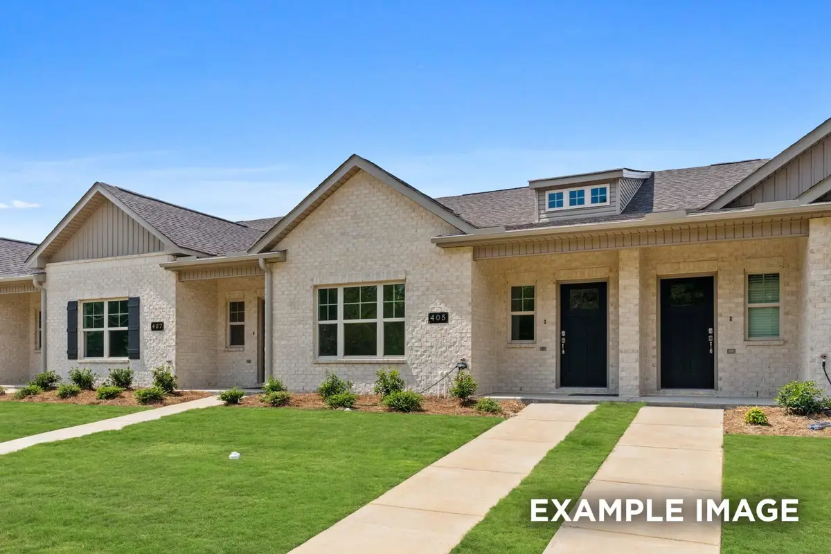 402 Clyde Ln, Hartselle, AL 35640 - #1