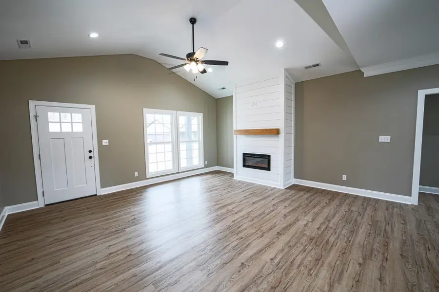 118 A C Curry, Muscle Shoals, AL 35661 - #3