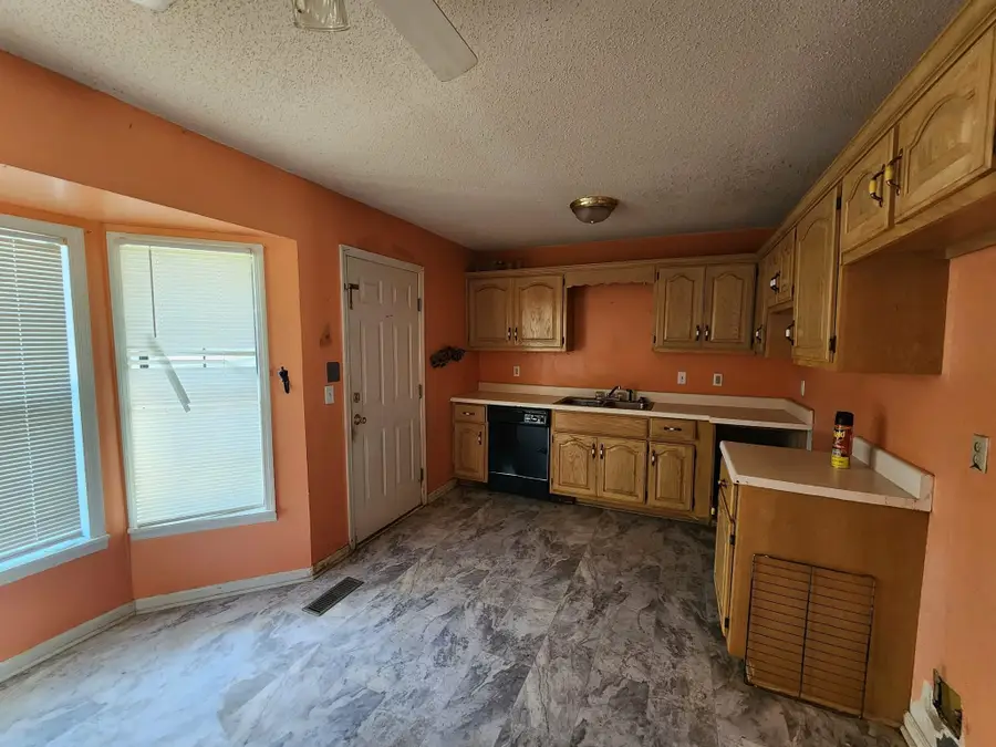 461 May Apple Rd, Arab, AL 35016 - #3