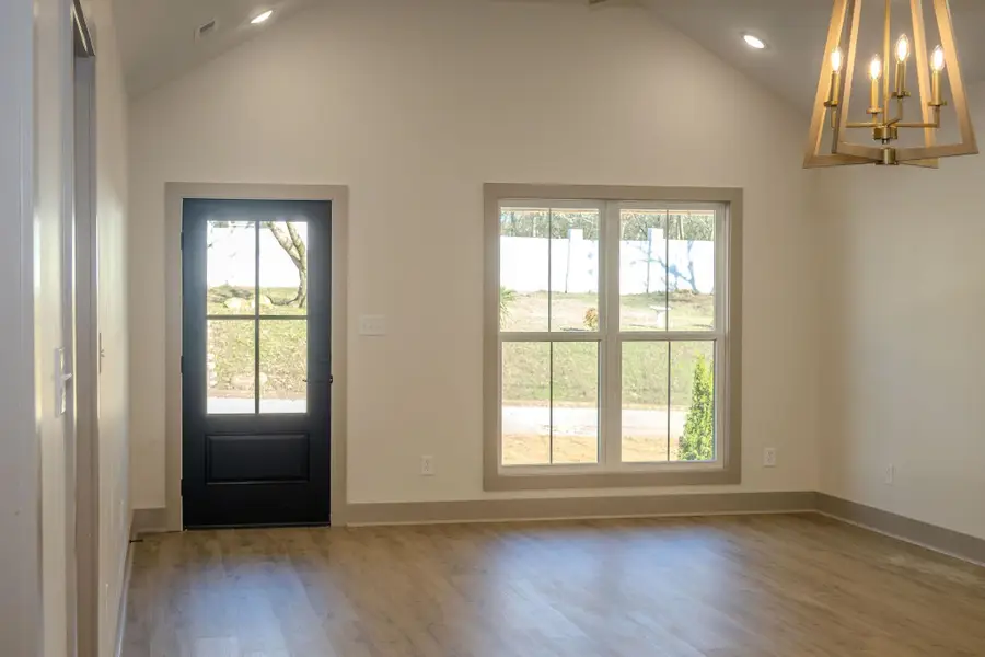 624 Trade St, Florence, AL 35630 - #3