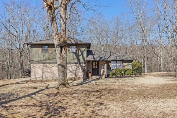 1175 Christy Ln, Tuscumbia, AL 35674