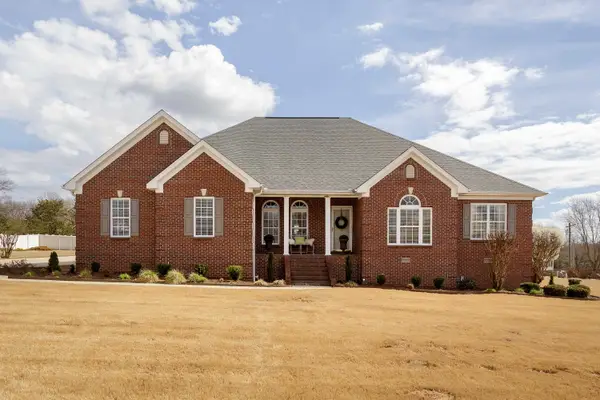 216 Meadow Ln, Russellville, AL 35653
