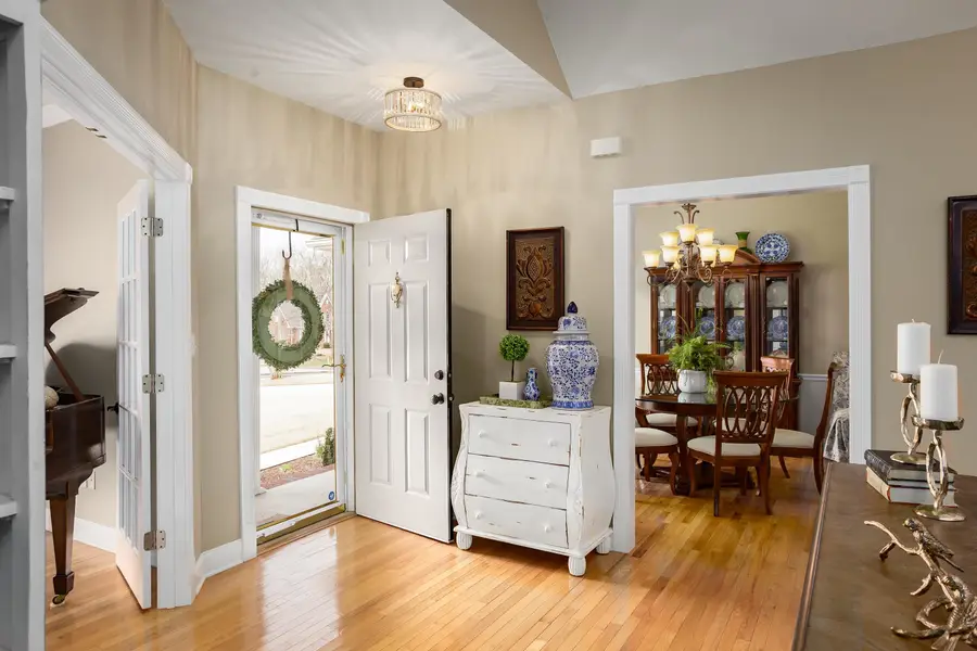 216 Meadow Ln, Russellville, AL 35653 - #2