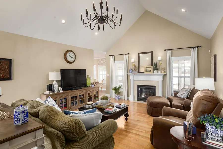 216 Meadow Ln, Russellville, AL 35653 - #3