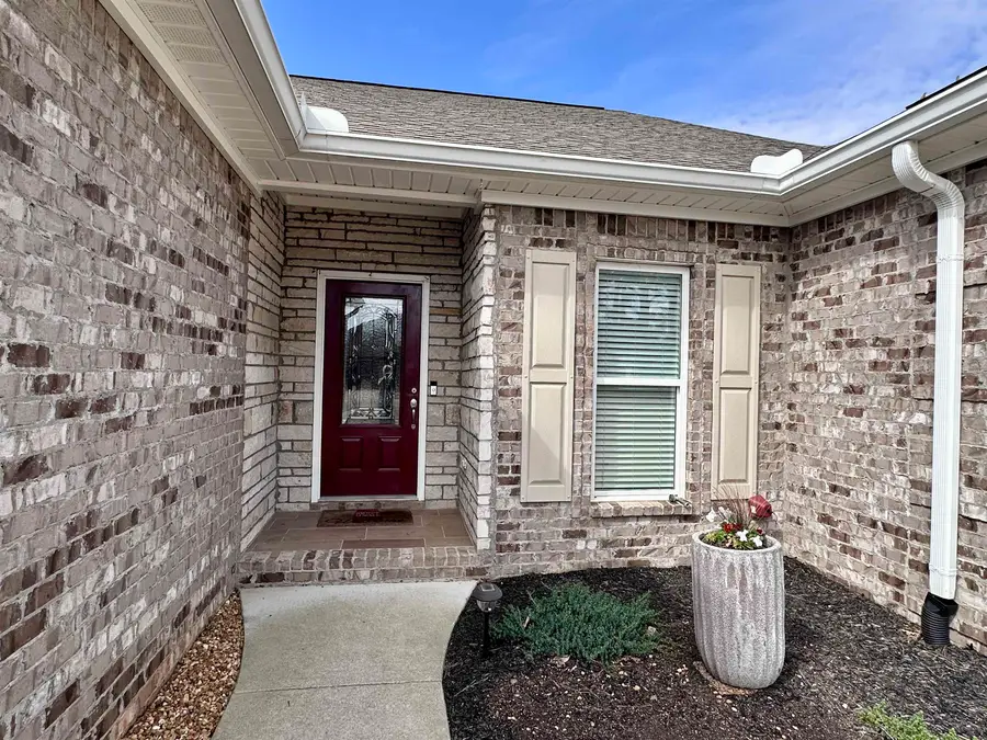 116 Bunnell Ave, Muscle Shoals, AL 35661 - #2